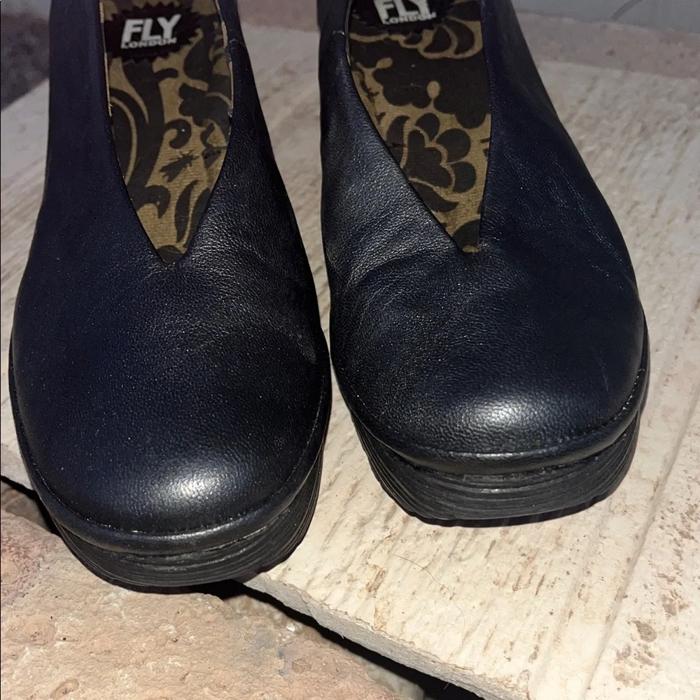 FLY London Women's Yaz Wedge Pump Size 41